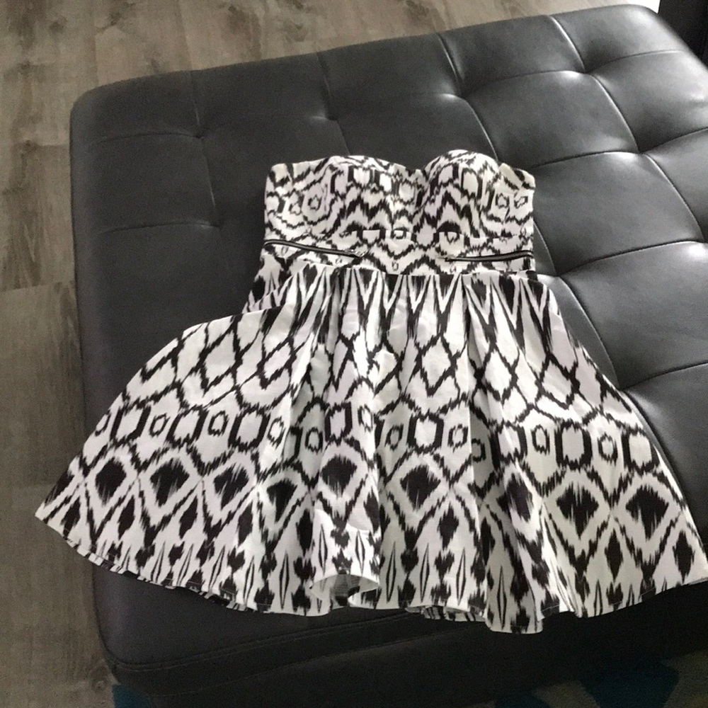 Strapless dress